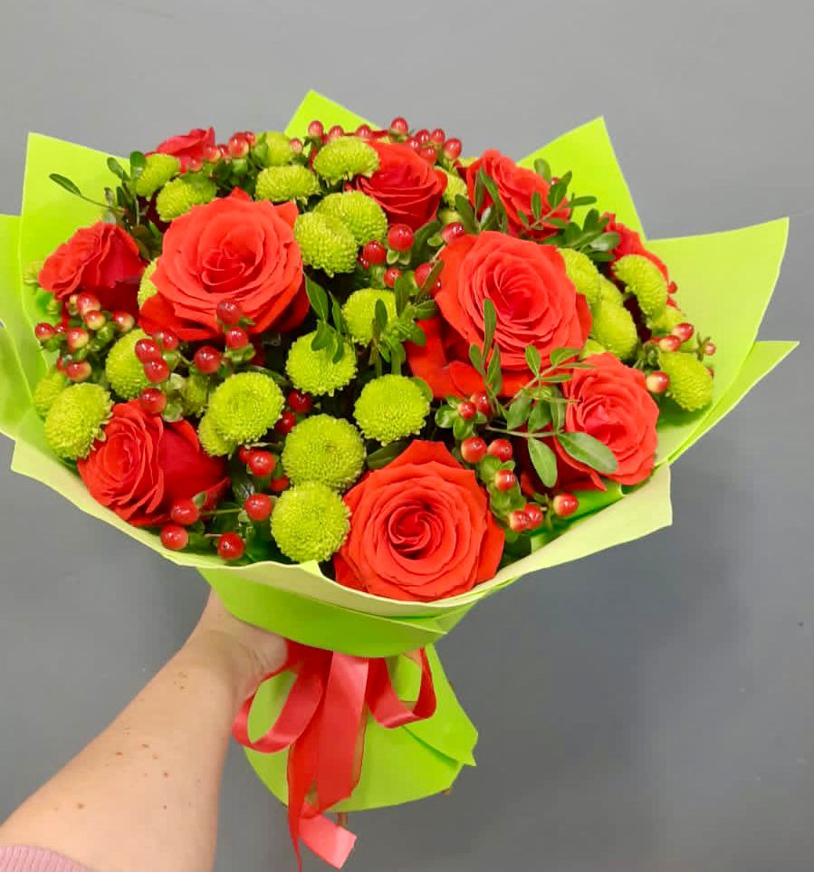 Букет признание в Алдане Букет цветов из: Хризантемы и Розы в Алдане