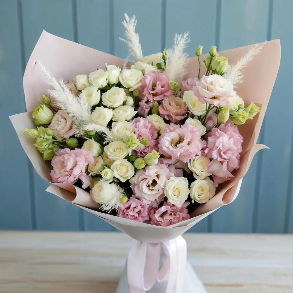 Букет цветов из: Альстромерии и Розы в Алдане