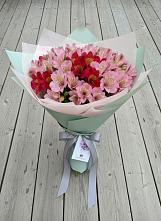 Букет цветов из:  Альстромерии #REPLACE_PRED# Алдане