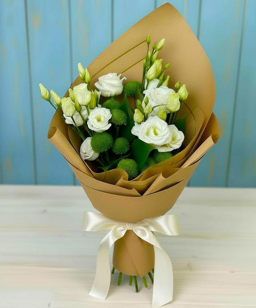 Букет цветов из: Хризантемы и Лизиантусы в Алдане