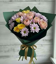 Букет цветов из:  Хризантемы и Розы в Алдане