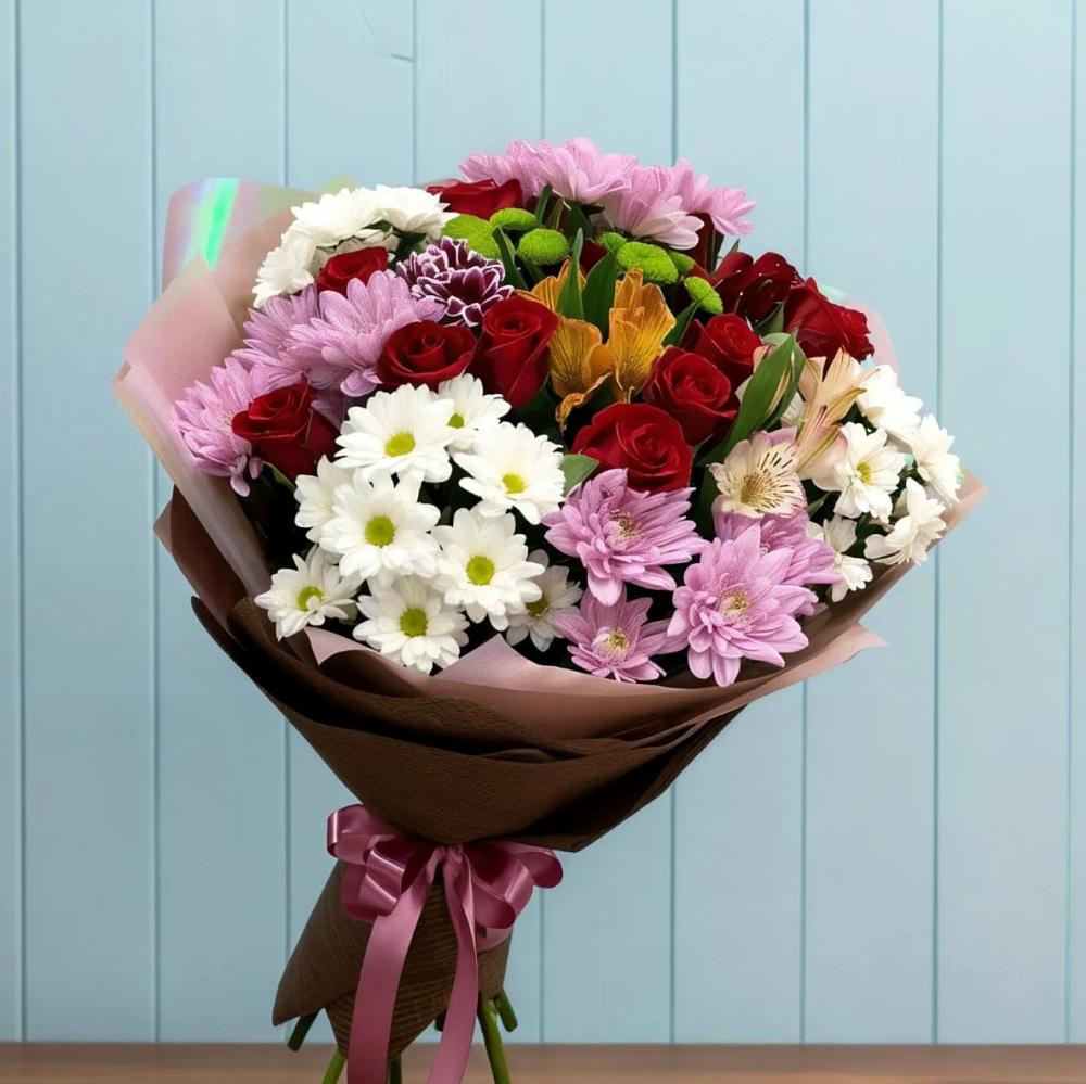 Букет цветов из: Розы, Хризантемы и Альстромерии в Алдане