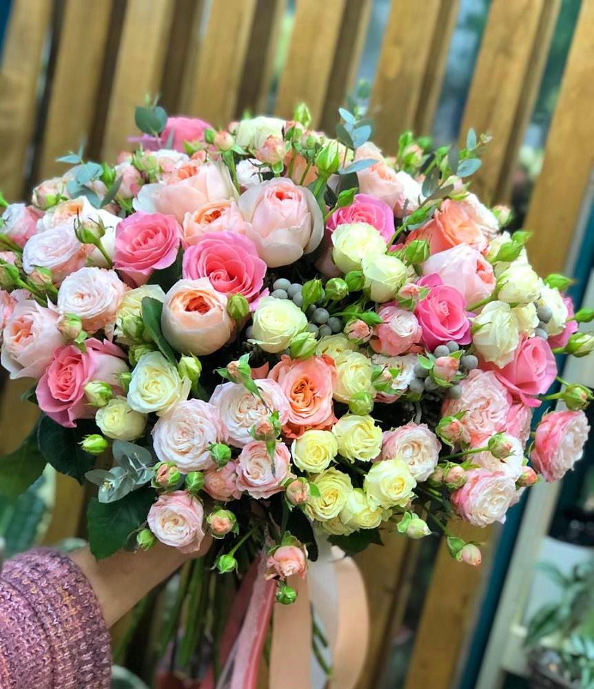 Букет цветов из: Розы в Алдане